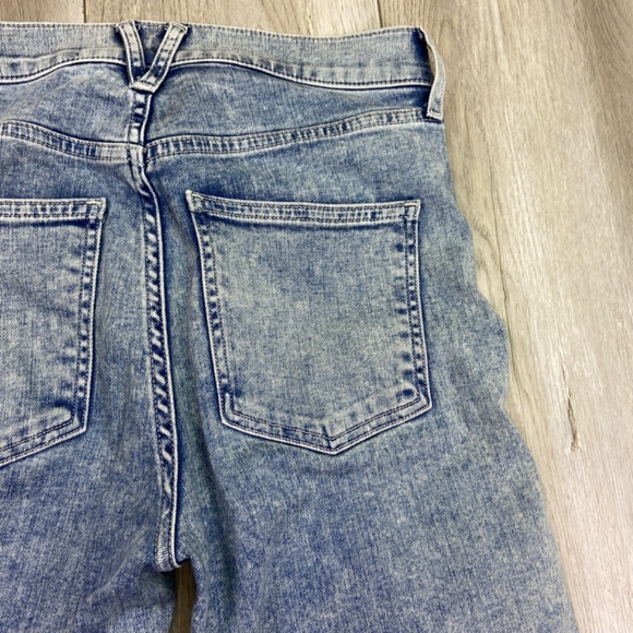 Veronica Beard High Rise Jeans in Soft Blue - Picture 10 of 13